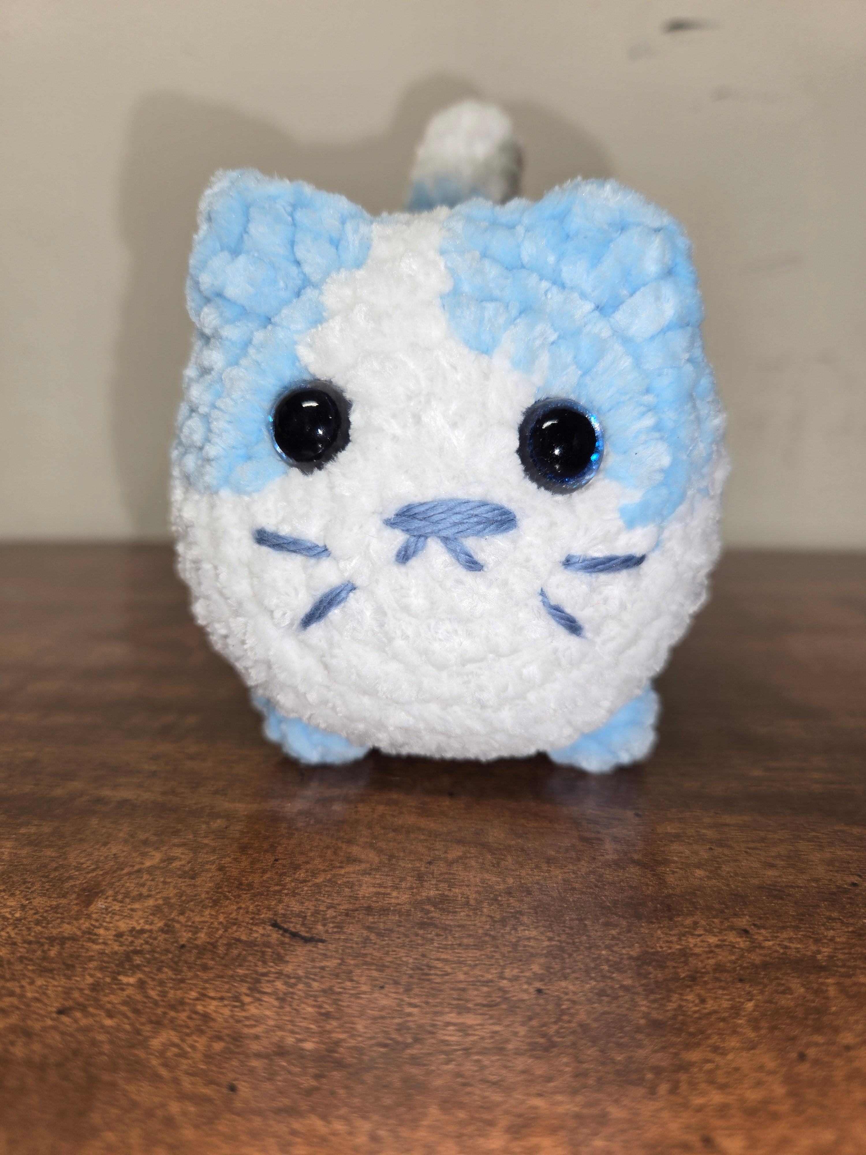 Small Loaf Cat Plushy